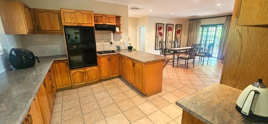 To Let 3 Bedroom Property for Rent in Cashan North West